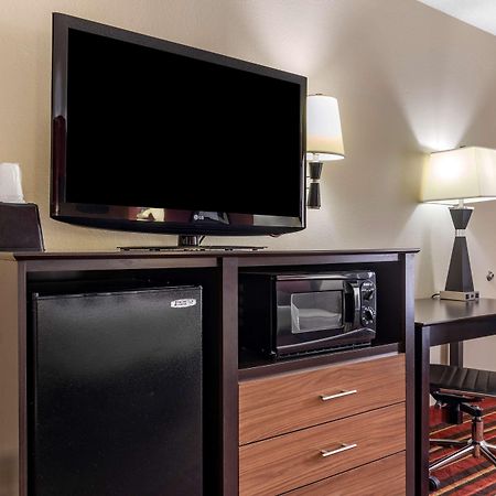 Best Western Lindale Inn מראה חיצוני תמונה